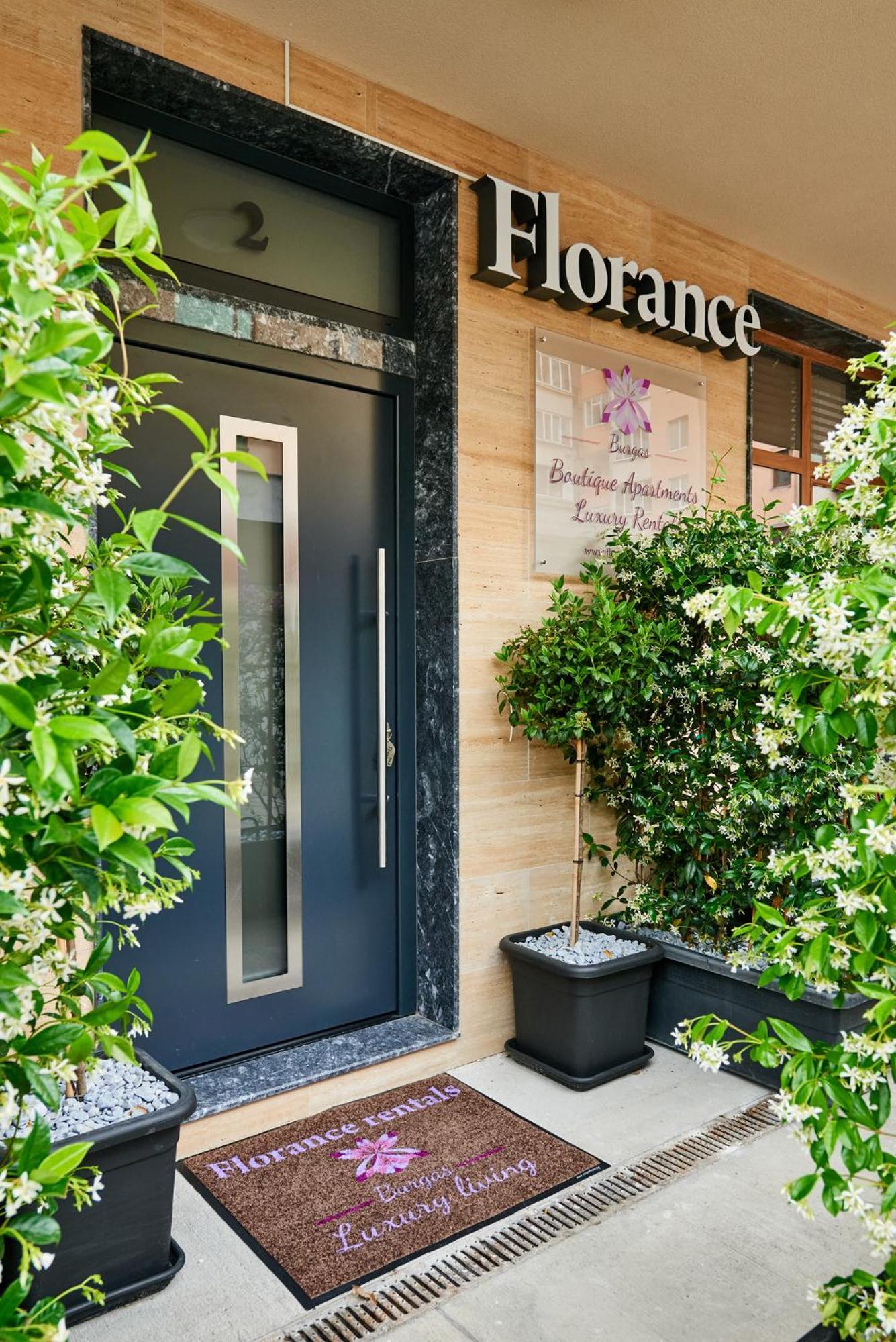 Florance Rentals Luxury Apartments In Burgas Exterior photo